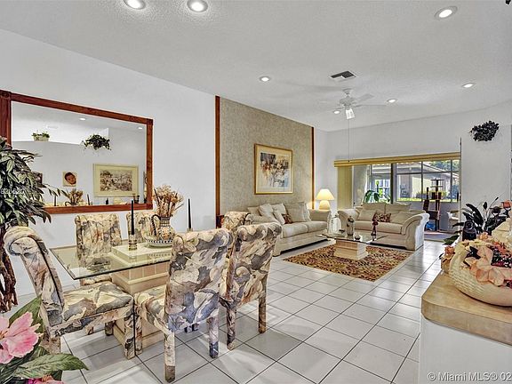 3rd image of 6391 Long Key Ln #6391