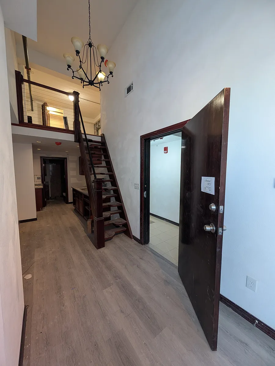 Floor plan 903