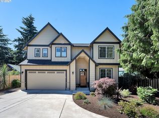 10546 NE Skidmore St, Portland, OR