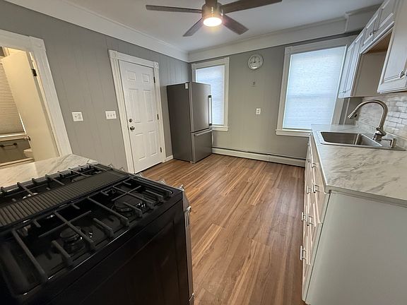3rd image of 876 Atwood Ave Suite 1