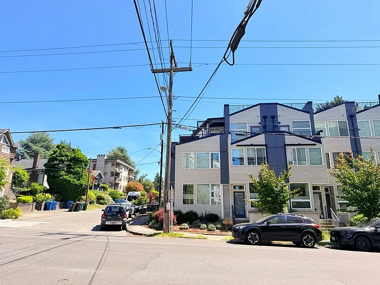 503B NE 72nd St — Photo 34