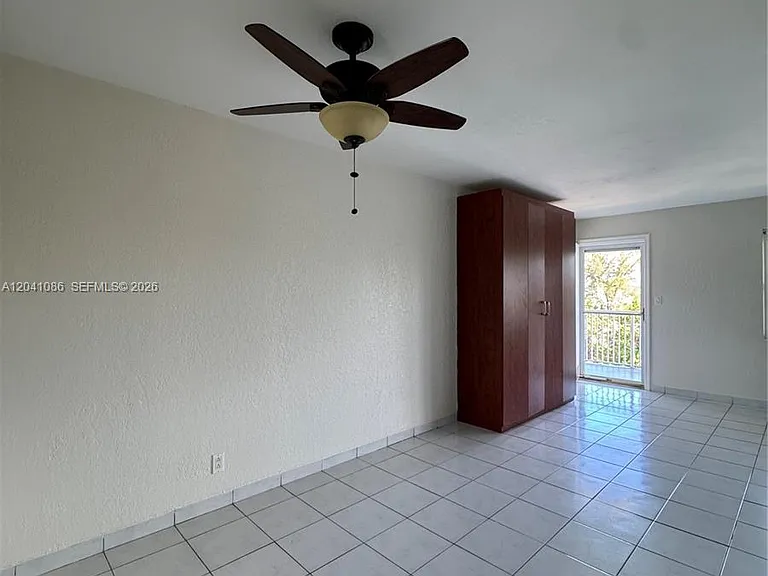 3922 NE 166th St #S306 — Photo 14