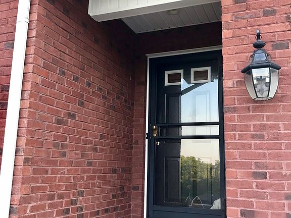 3rd image of 10232 Poppy Ln