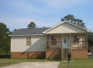 13 Royal Cir, Pass Christian, MS 39571