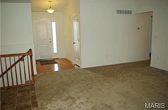 4th image of 255 Glenhaven Dr