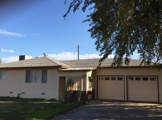 2323 W Erie St, Caruthers, CA 93609