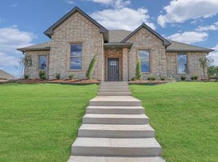 1605 NW 37th St, Lawton, OK 73505