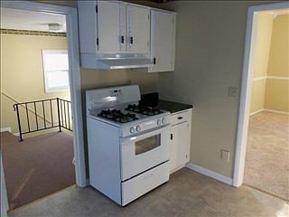 5th image of 806 N 5th St