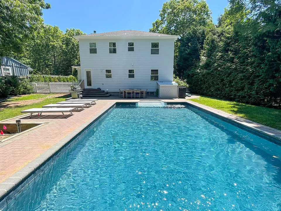 61 Hog Creek Rd