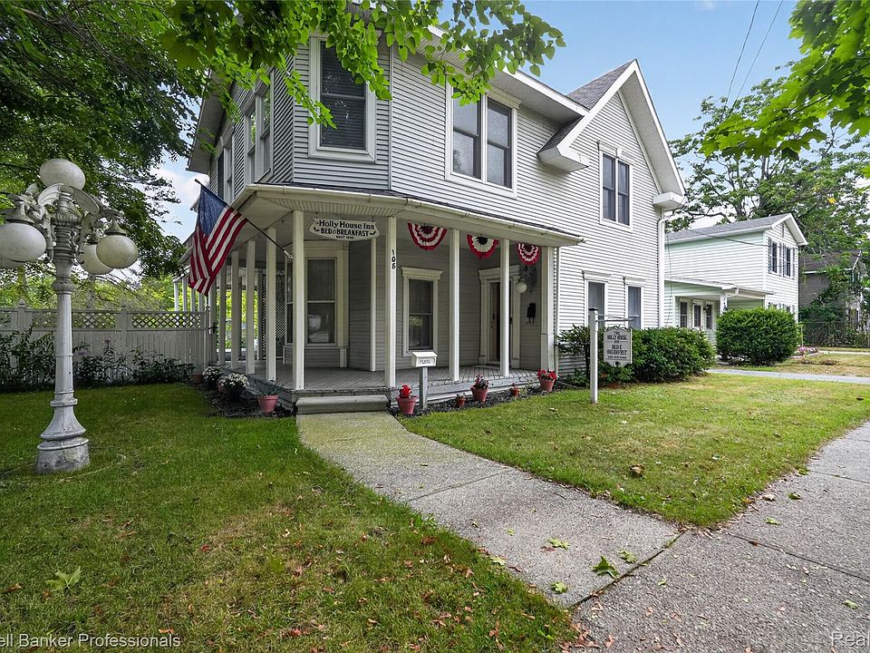 1st image of 108 College St
