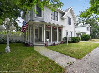 108 College St, Holly, MI 48442