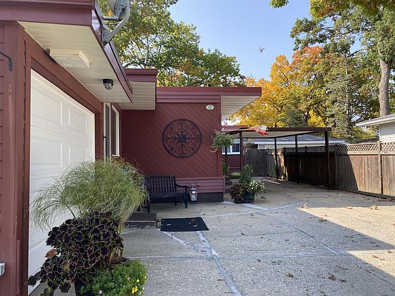 3rd image of 510 Tiffany Dr