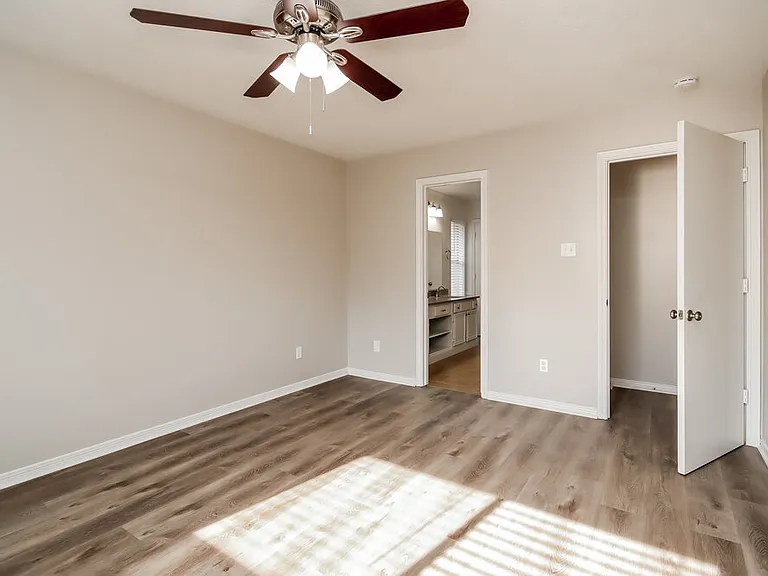 4919 Bayboro Park Dr — Photo 10