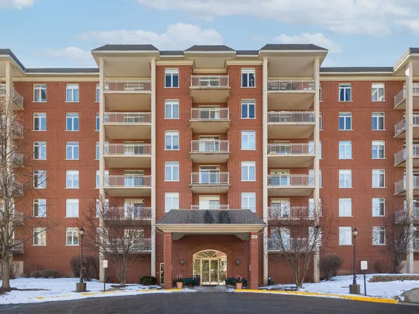 8300 Callie Ave Unit 405, Morton Grove, IL 60053