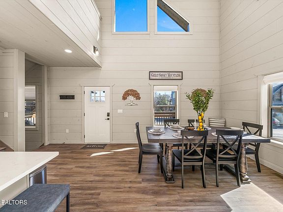 4th image of 506 Warbonnet Way