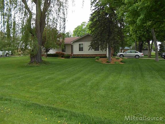 2nd image of 11271 Londonderry Dr