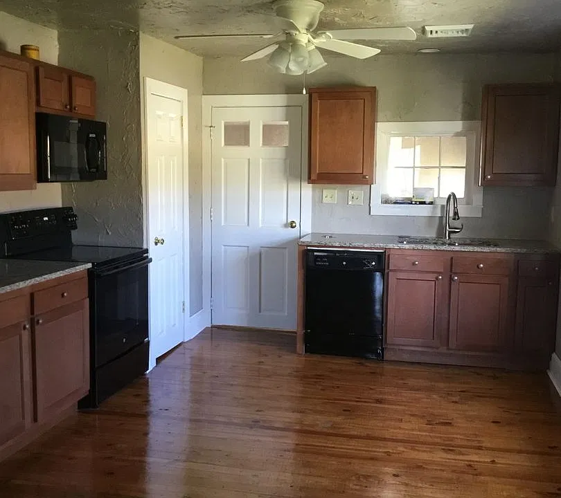 1147 Apple Butter Ln