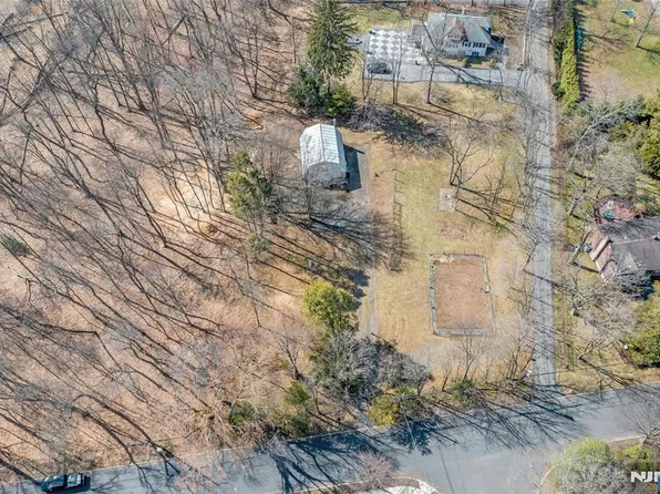 510 W Saddle River Rd, Ridgewood, NJ 07450