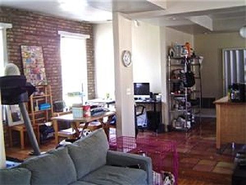 1st image of 830 N Marshfield Ave #2