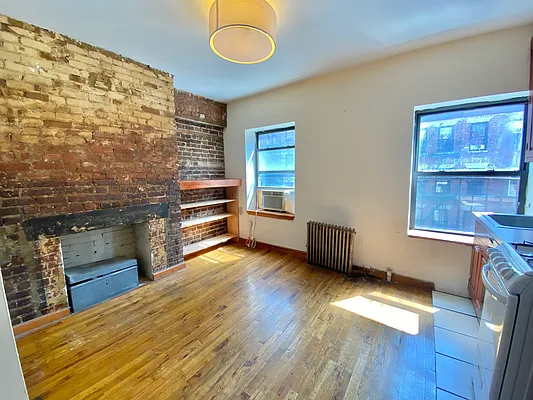 Rented by Crosstown Apartments NYC | media 30
