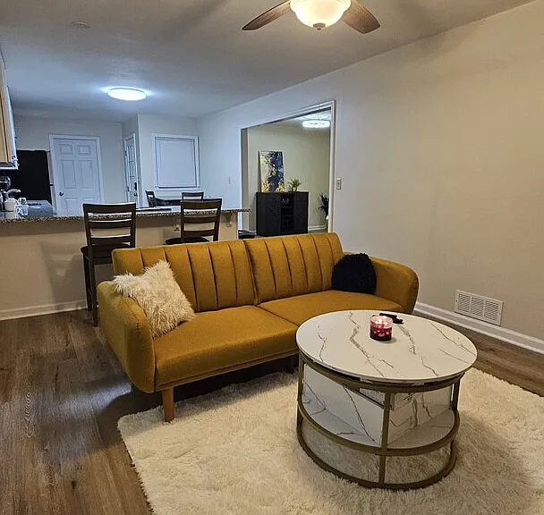 Songwood Dr — Photo 7