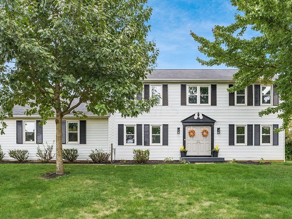 1st image of 650 Glastonbury Ct