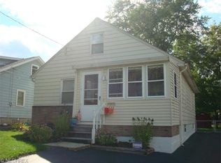 230 Forest Hill Dr, Youngstown, OH