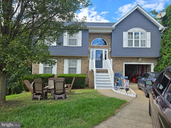 102 Trefoil Ct, Winchester, VA 22602