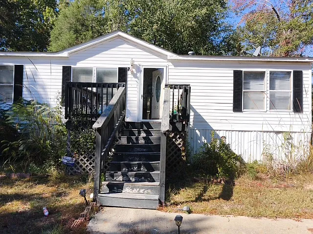 229 Maxwell Lane - 1 — Photo 2