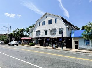 393 Washington St APT 3, Braintree, MA 02184