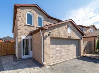 250 Woodhall Rd #BASEMENT, Markham, ON L3S 1N2