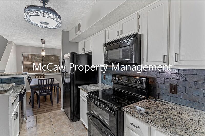 Arlington Oaks Condominiums Apartment Rentals Arlington, TX Zillow