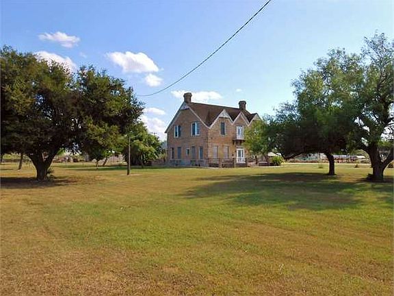 3rd image of 20426 S Us Highway 281