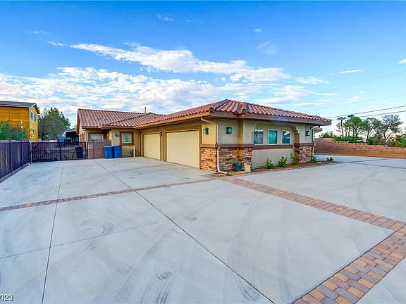 4th image of 7150 Tara Ave