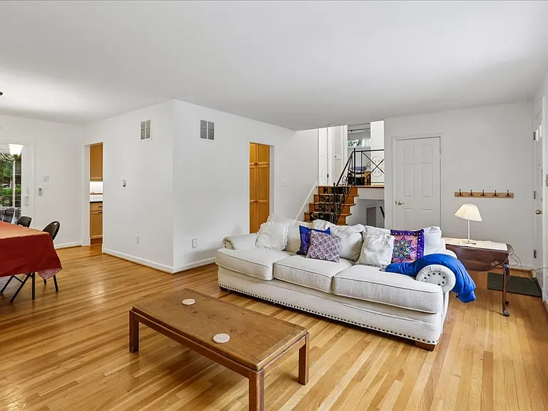 1703 Tilton Dr — Photo 6