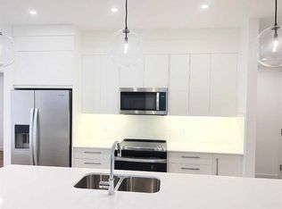 265 Wolf Willow Blvd SE, Calgary, AB T2X3Z8