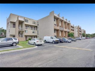 10900 SW 104th St APT 113, Miami, FL 33176