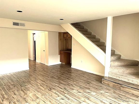 5th image of 7822 Woodway Dr