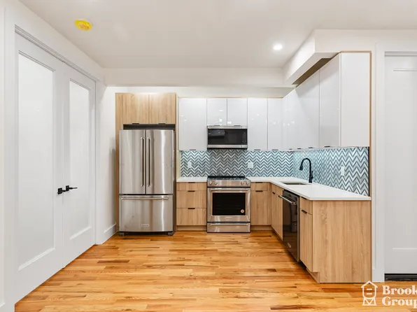 429 Columbia Street image 5 of 13