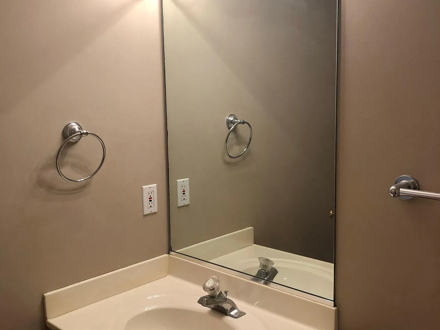 150 S Prairie View Dr — Photo 4