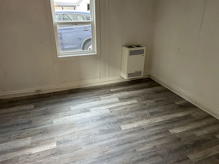 15 7th St #5 — Photo 9