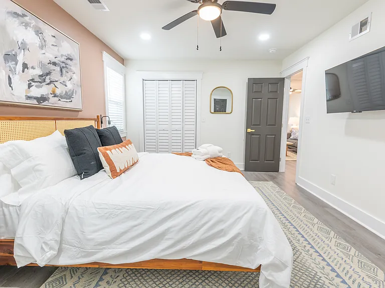 4747 Independent Ave — Photo 48
