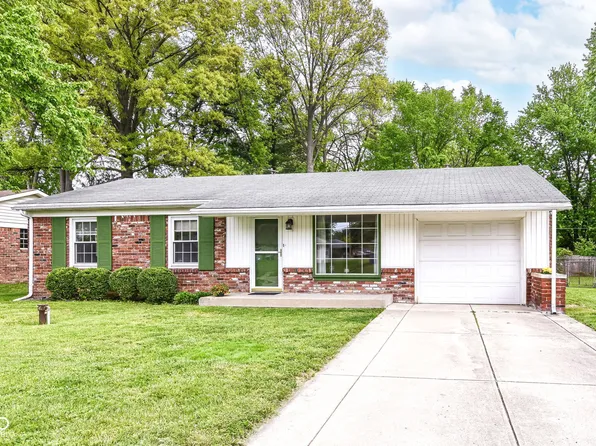 10911 College Place Dr, Indianapolis, IN 46280