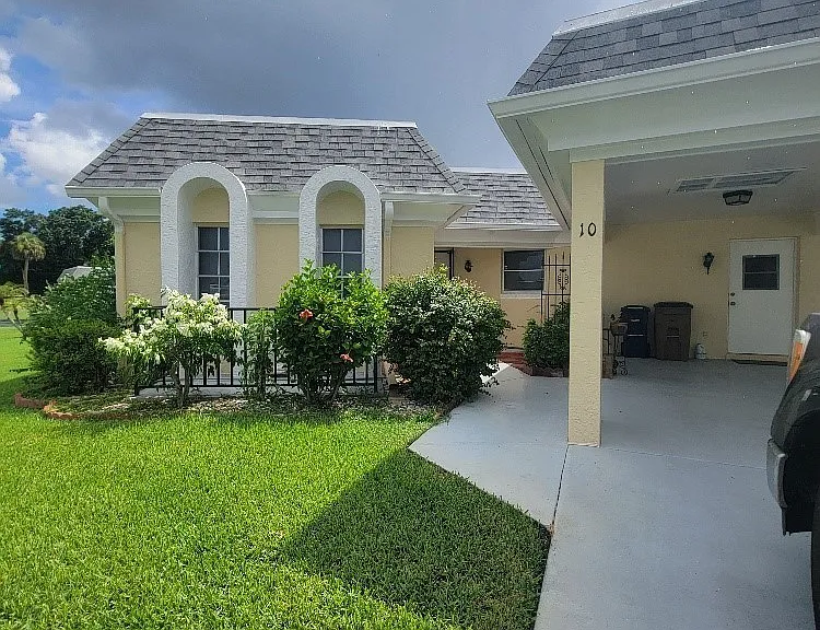 10 Regency Ct — Photo 1