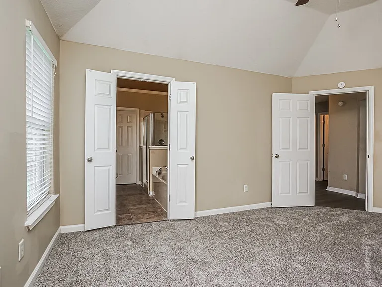 7851 Fallstone Rd — Photo 9
