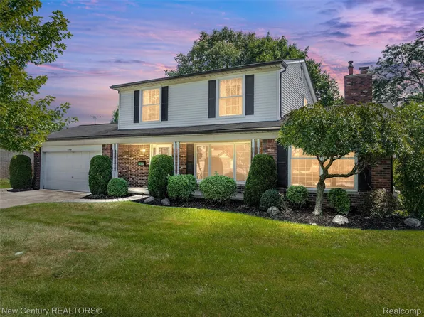 5140 Babbit Dr, Troy, MI 48085