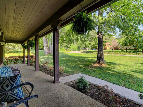 5th image of 6371 Grove Dr