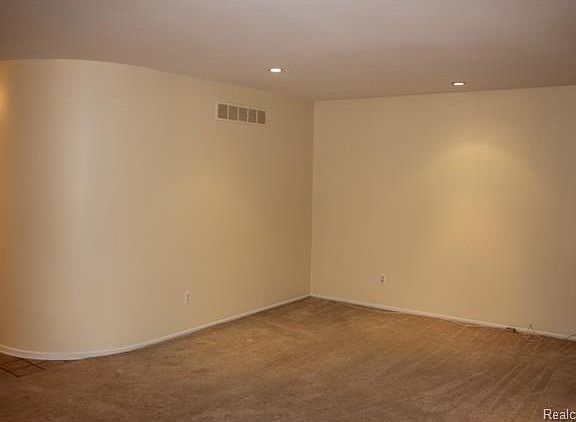 5th image of 29675 Vista Ct #1