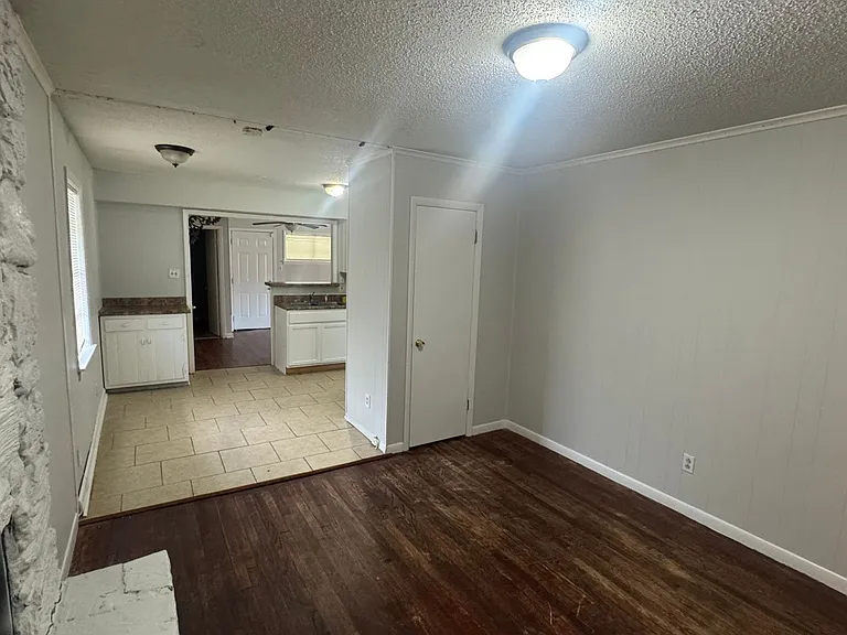 1814 Marjorie St — Photo 4