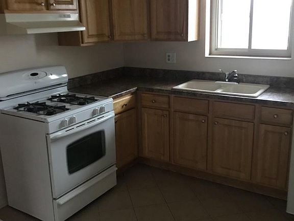 2nd image of 4751 Kolze Ave Unit 2R